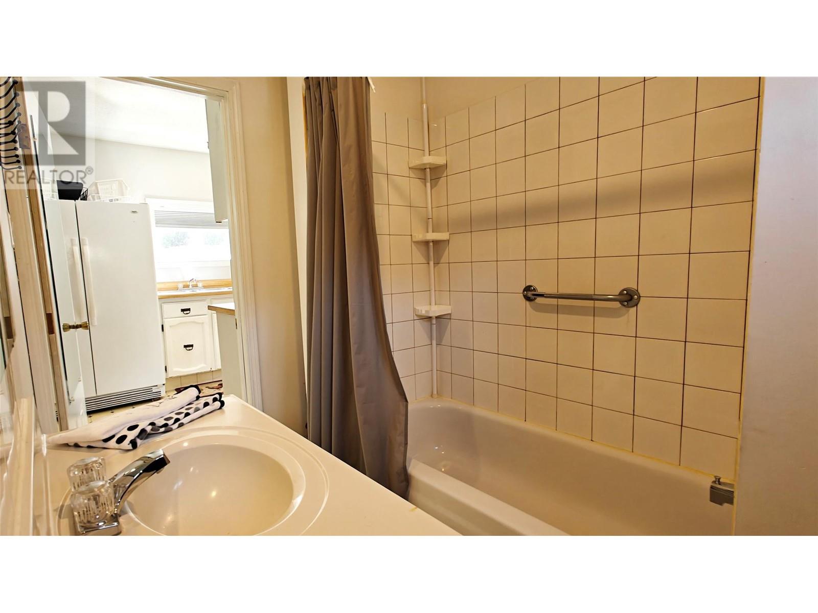 521 TURNER STREET - 18