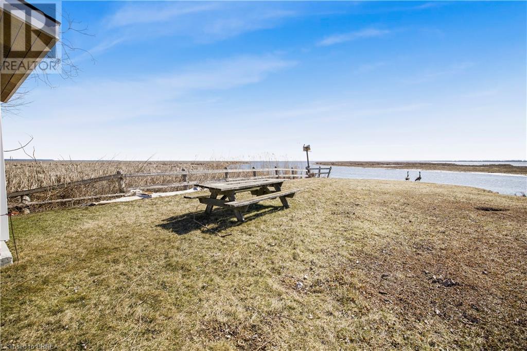 Photo 5 of 1012 William Lane, Port Rowan ON