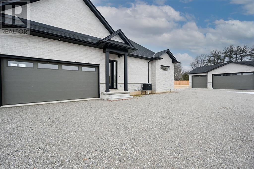 Photo 38 of 2468 Cockshutt Road, Waterford ON
