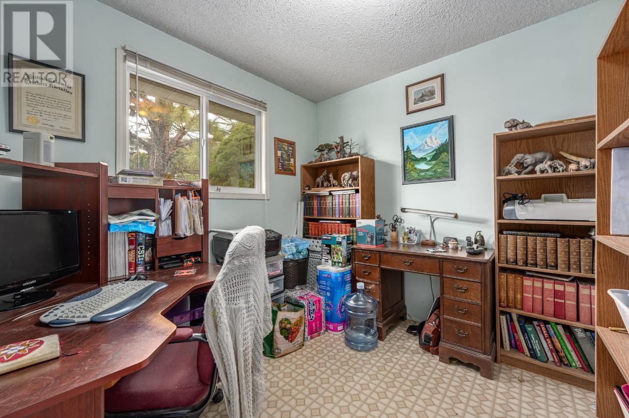 1322 HEUSTIS Drive, Ashcroft