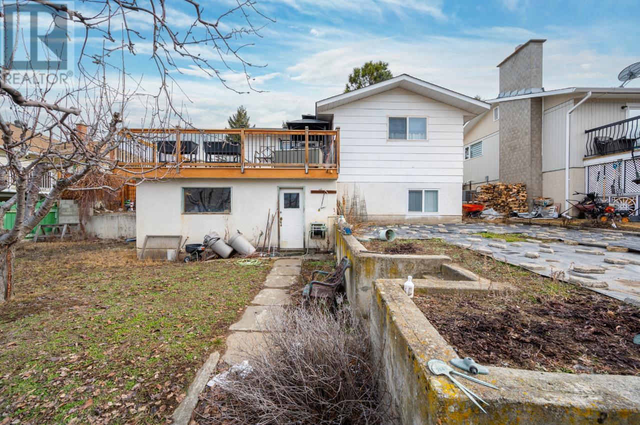 1322 HEUSTIS Drive, Ashcroft