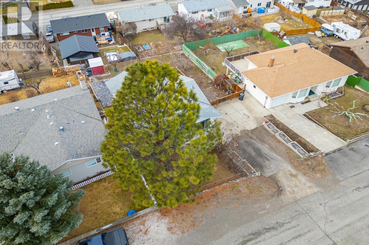 1322 HEUSTIS Drive, Ashcroft