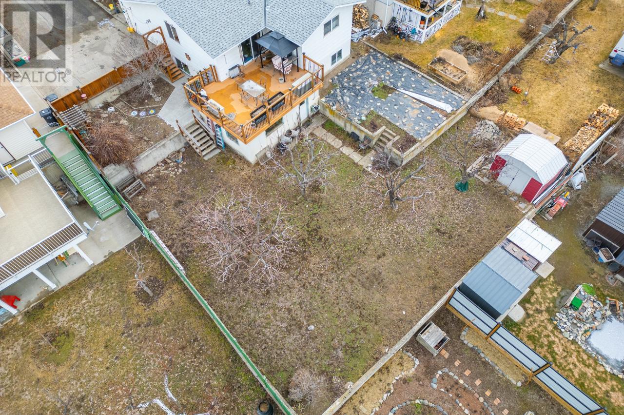 1322 HEUSTIS Drive, Ashcroft