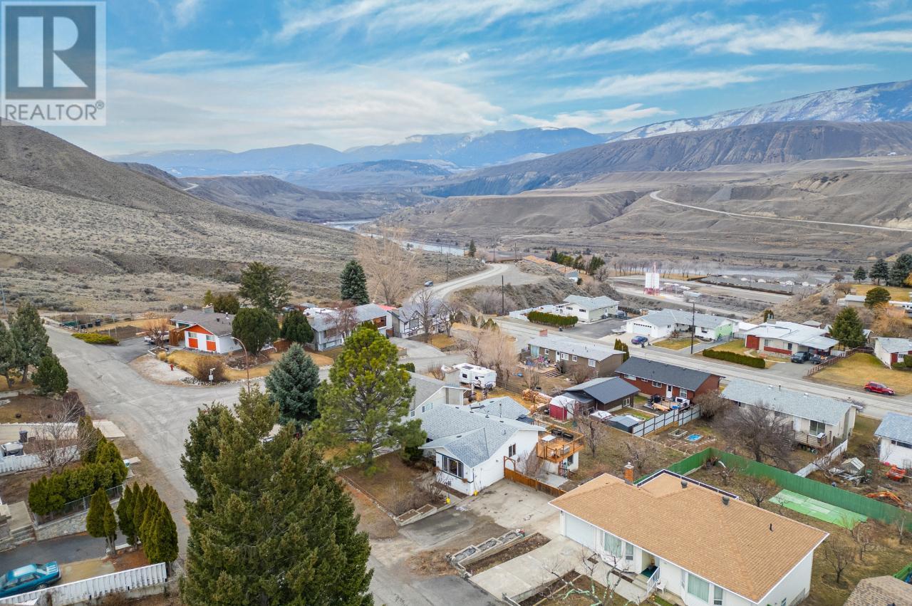 1322 HEUSTIS Drive, Ashcroft