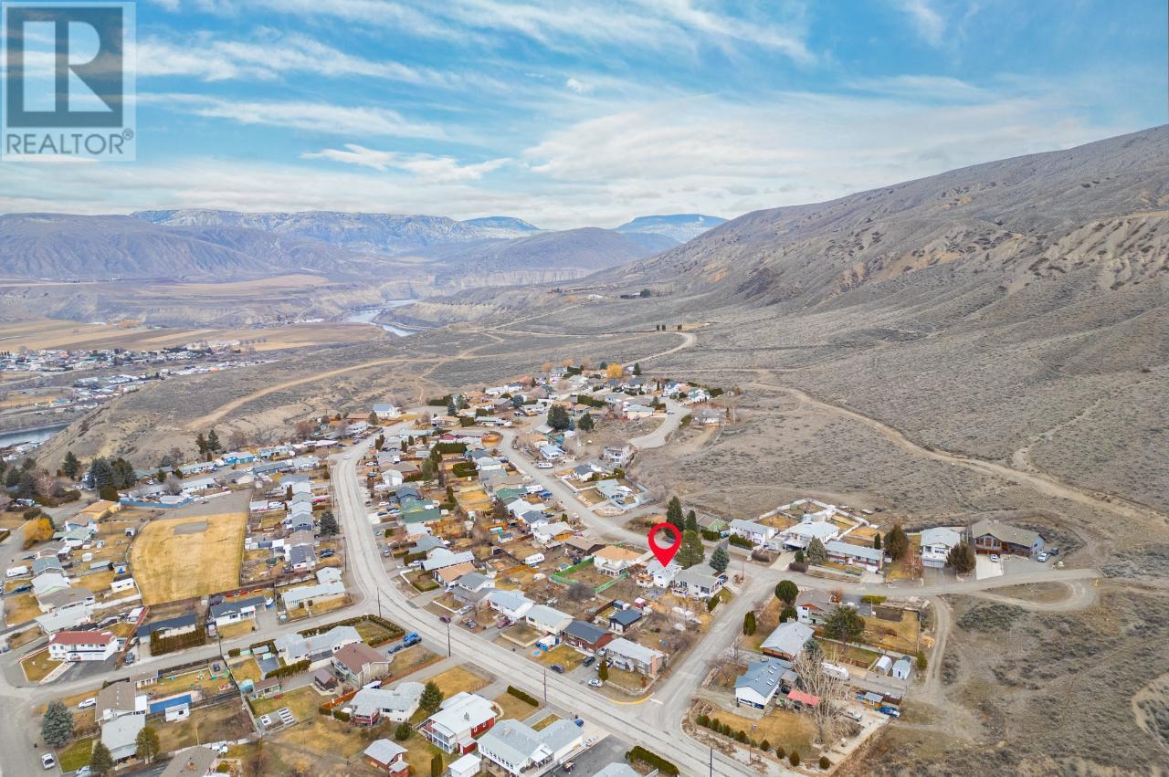 1322 HEUSTIS Drive, Ashcroft