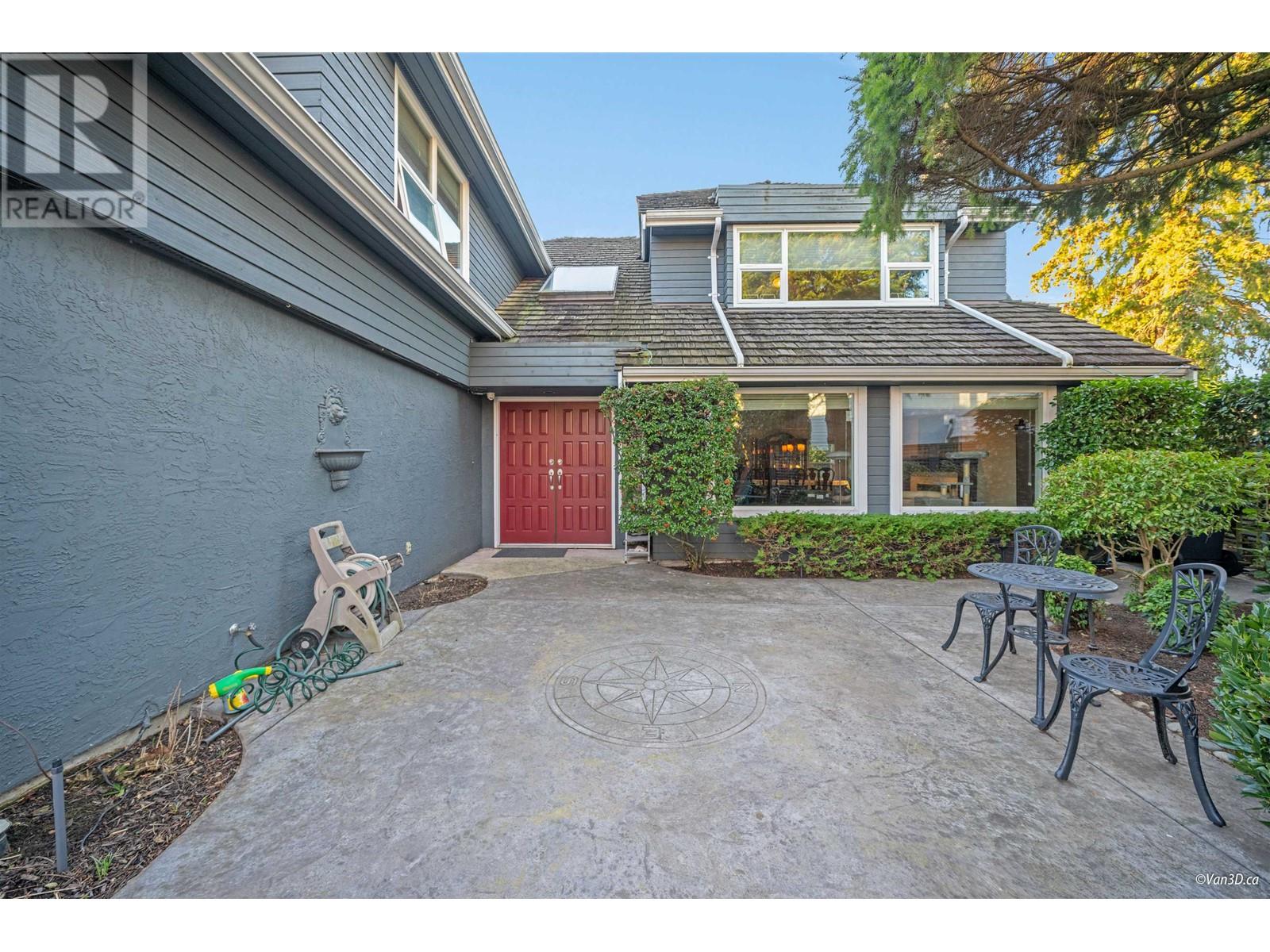 9111 MASKALL Drive, Richmond