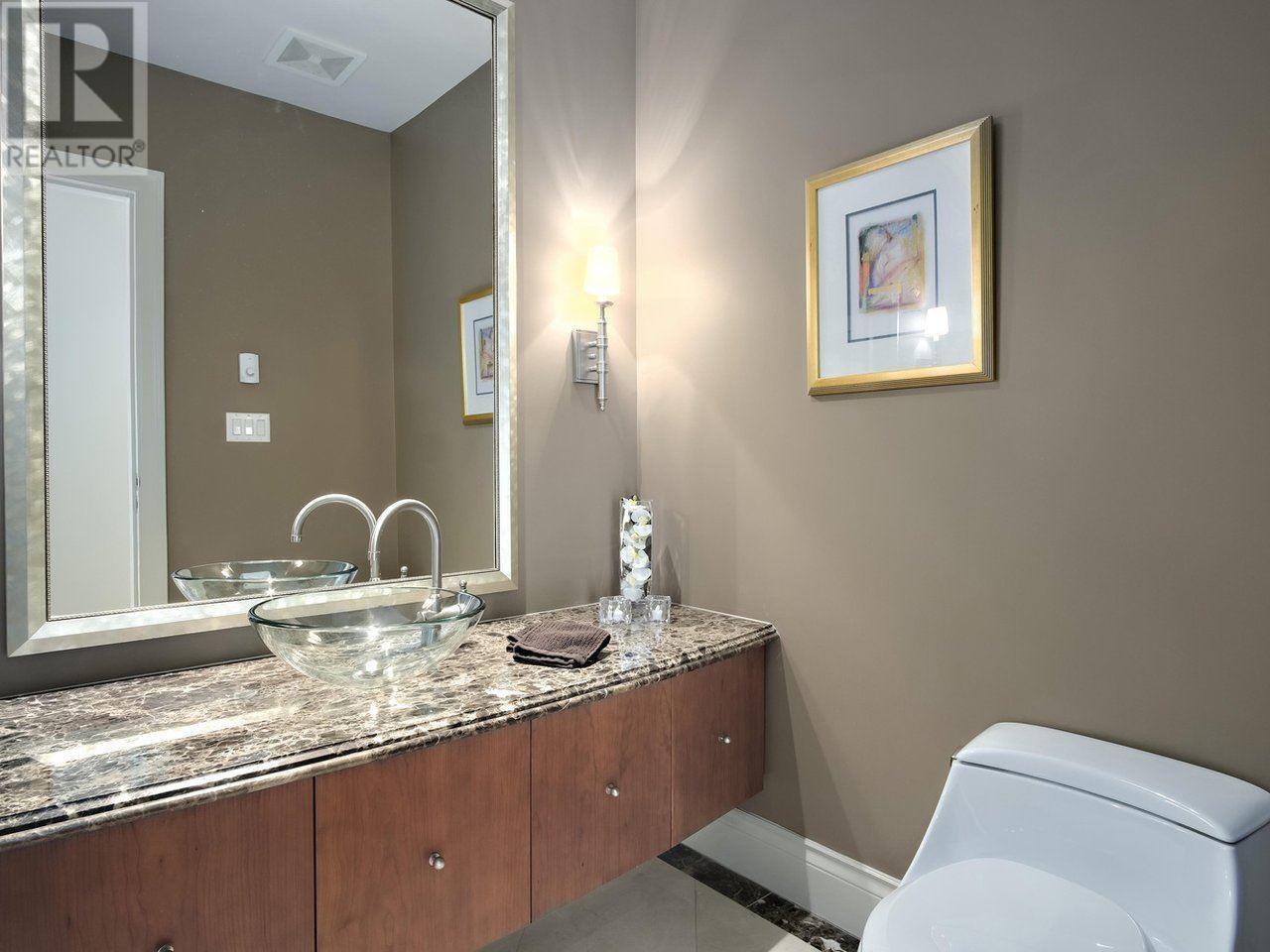 Photo 13 of 410 Beach Crescent, Vancouver BC