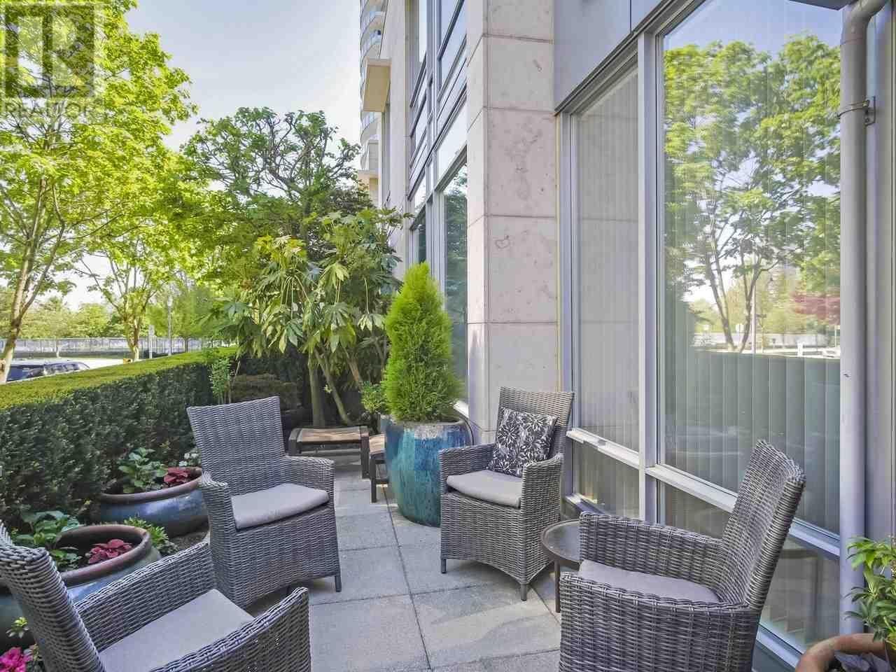 Photo 2 of 410 Beach Crescent, Vancouver BC