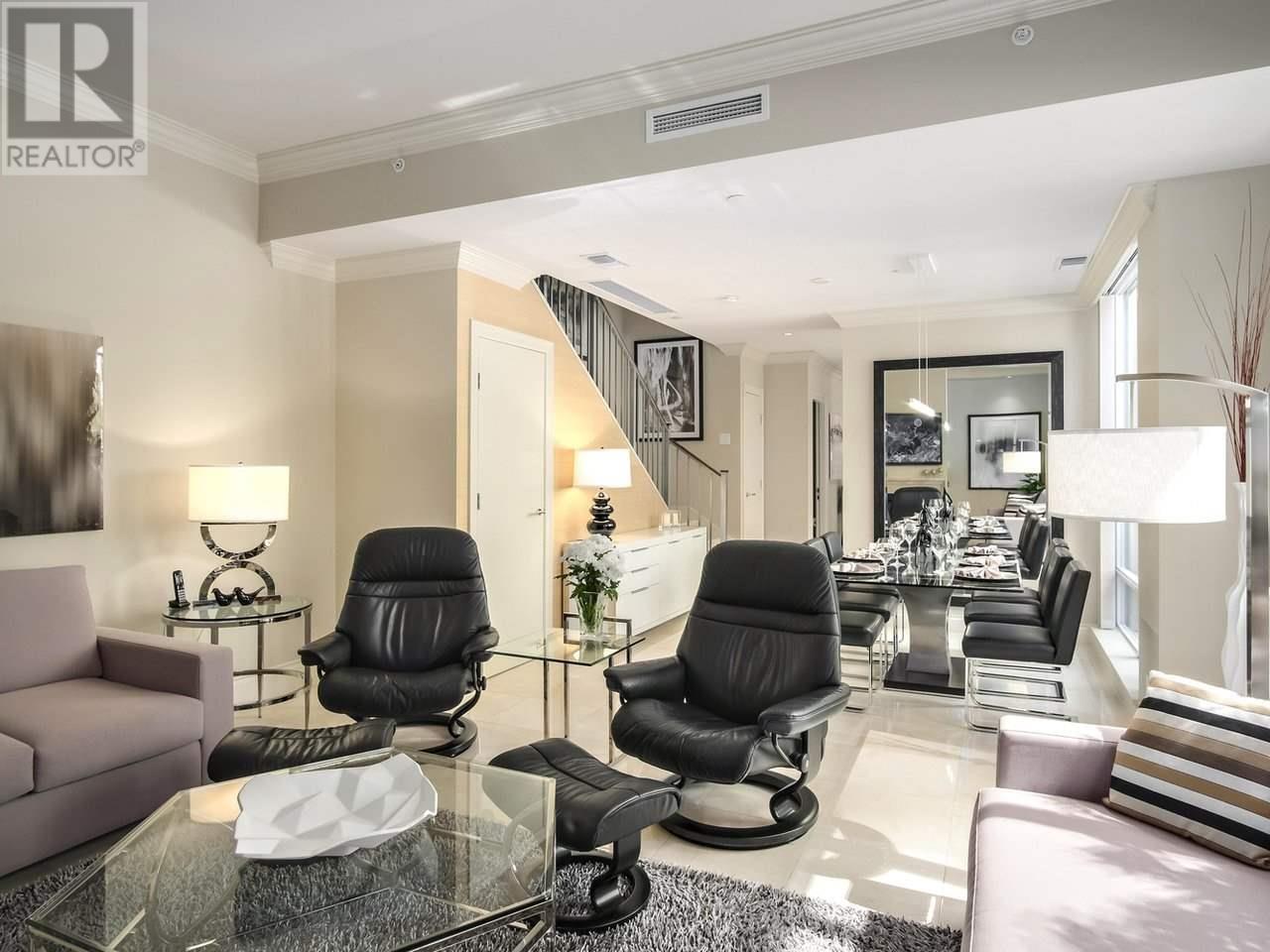 Photo 5 of 410 Beach Crescent, Vancouver BC