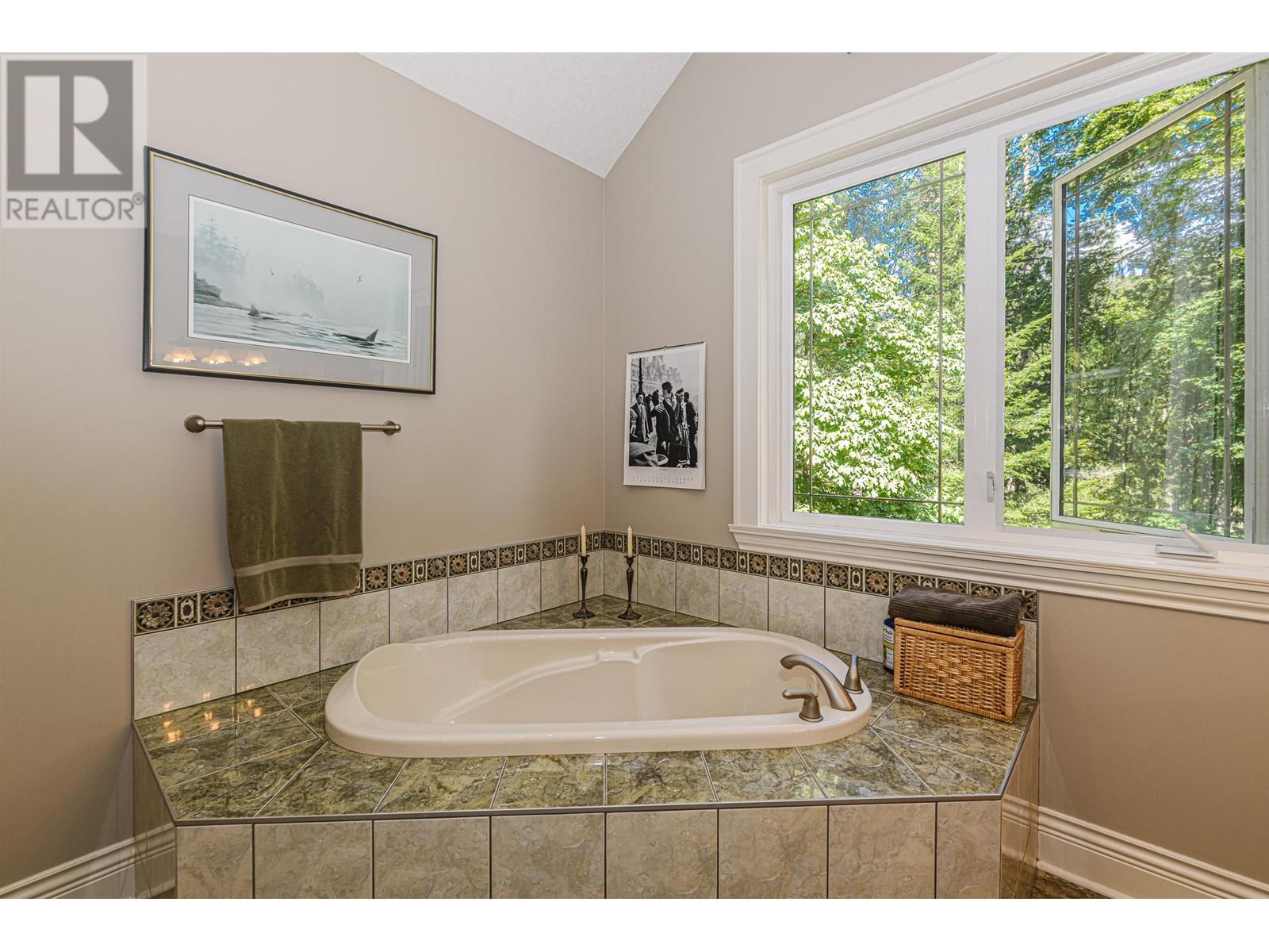 720 LONG HARBOUR ROAD, Salt Spring Island
