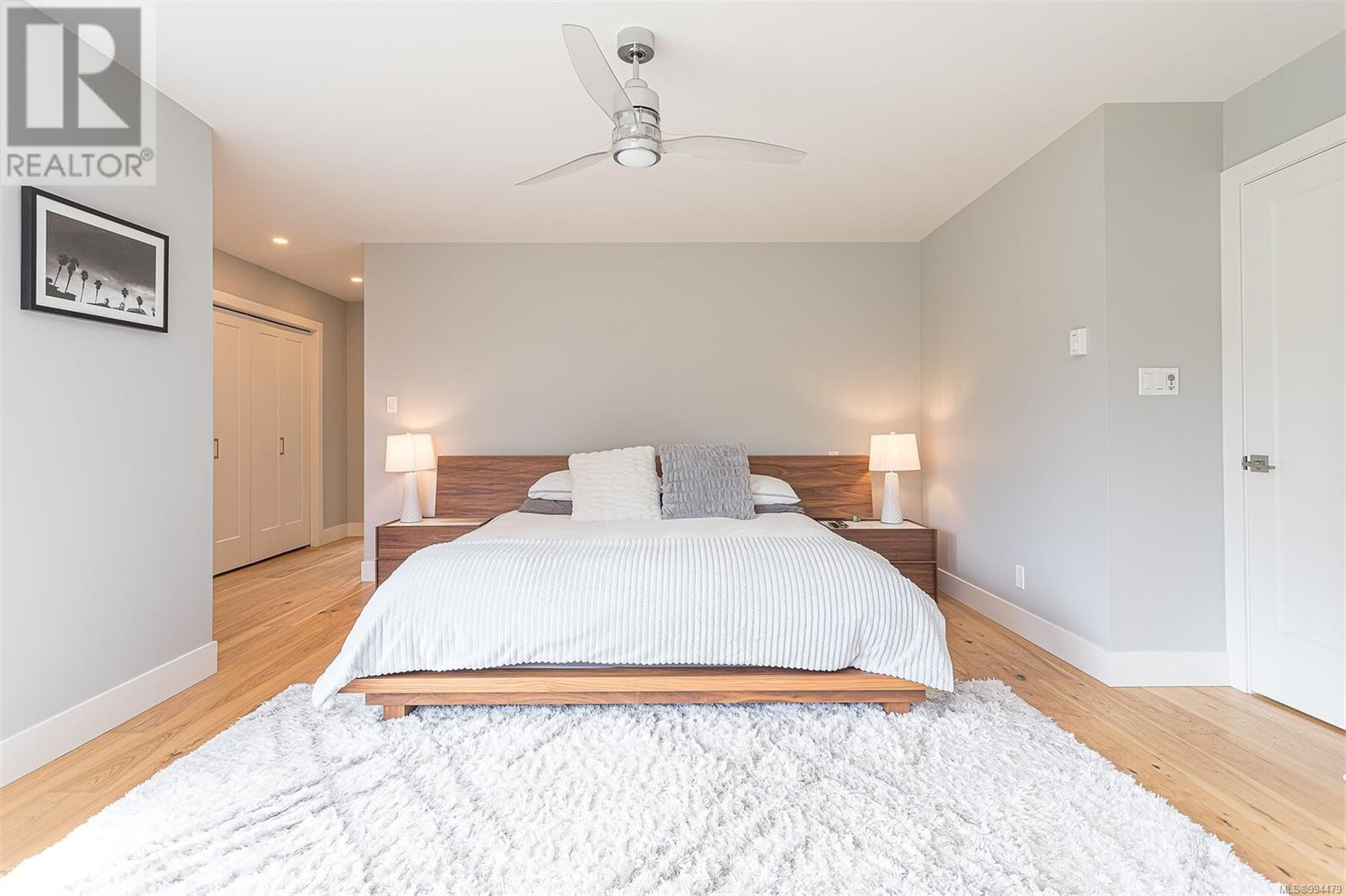 8518 Tribune Terr, North Saanich