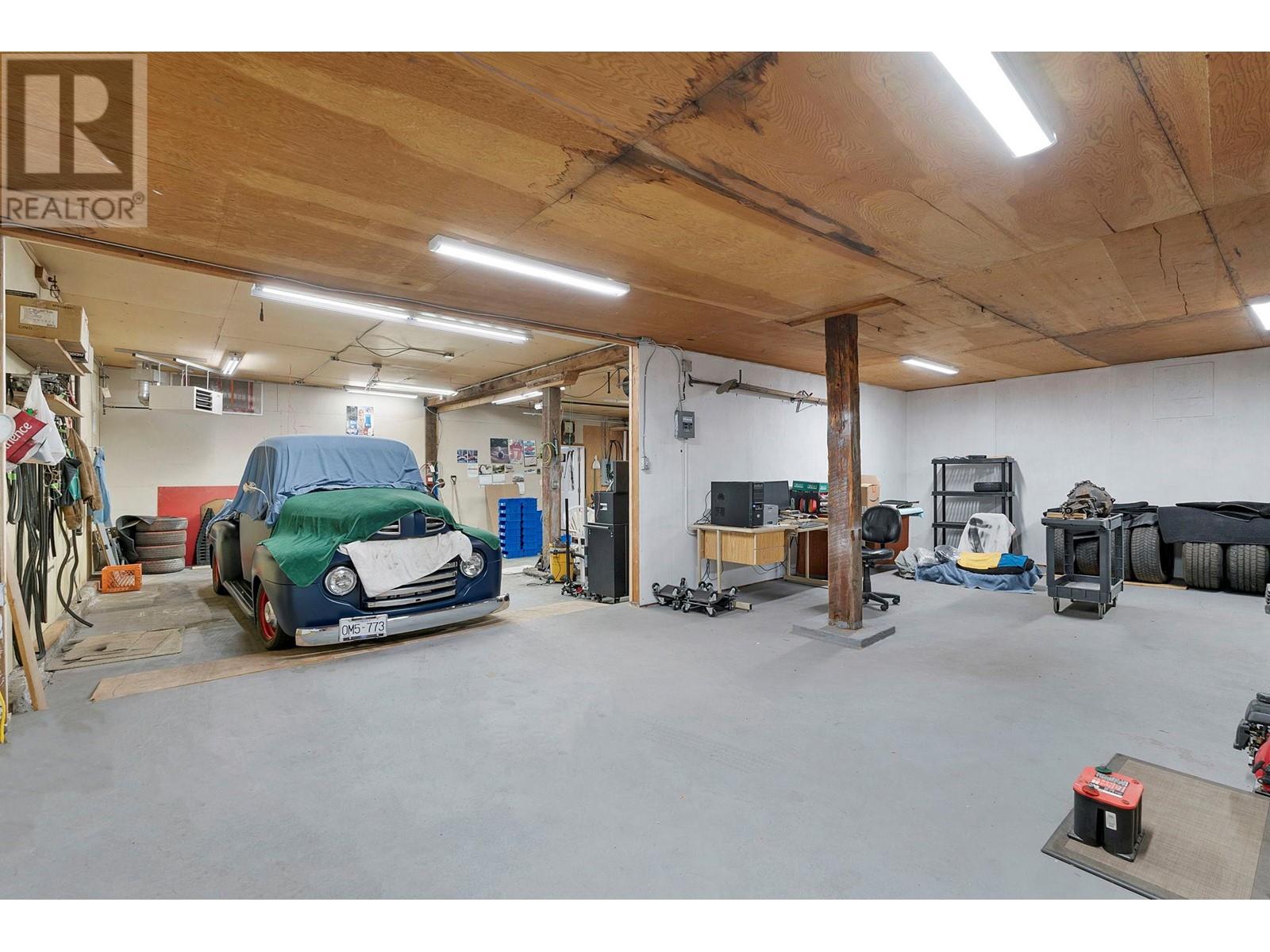 242 Haynes Street, Penticton