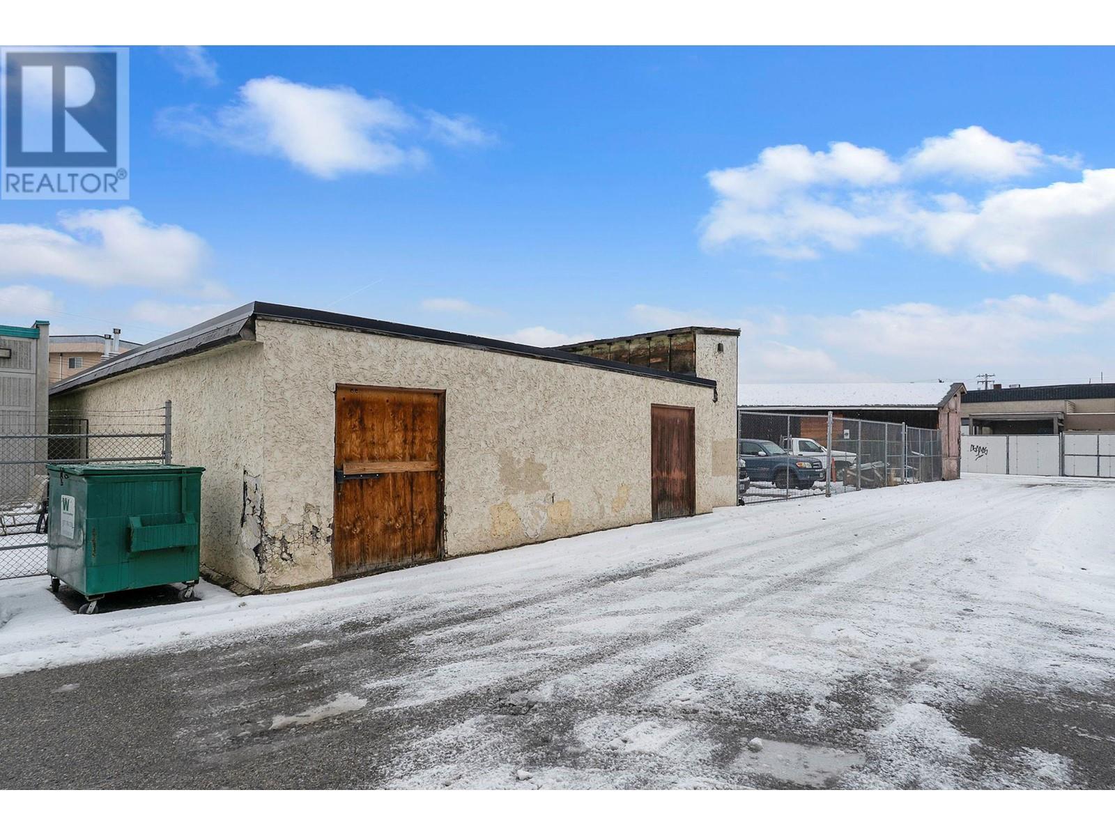 242 Haynes Street, Penticton