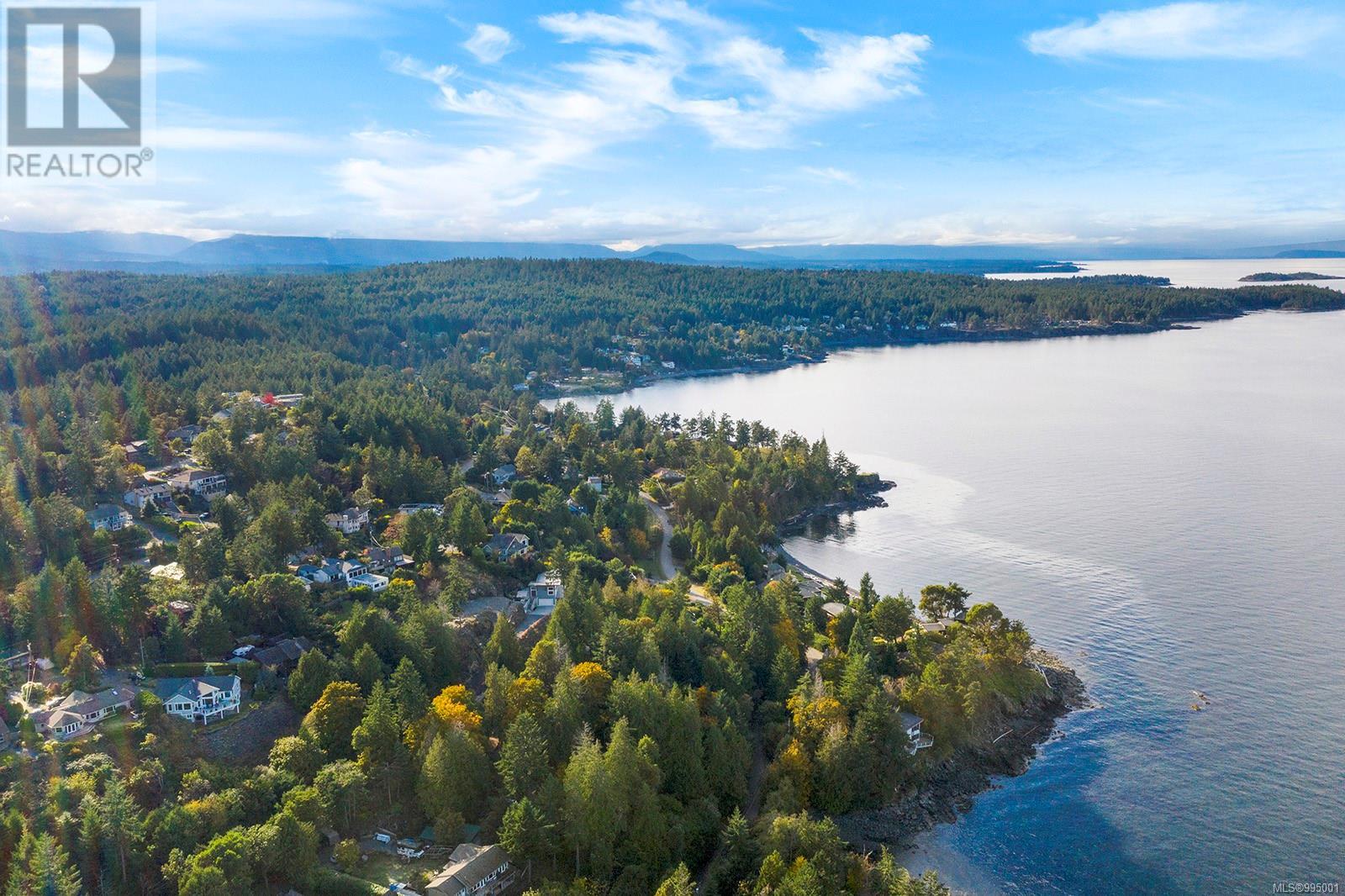 Photo 9 of 1929 Sea Otter Pl, Nanoose Bay BC