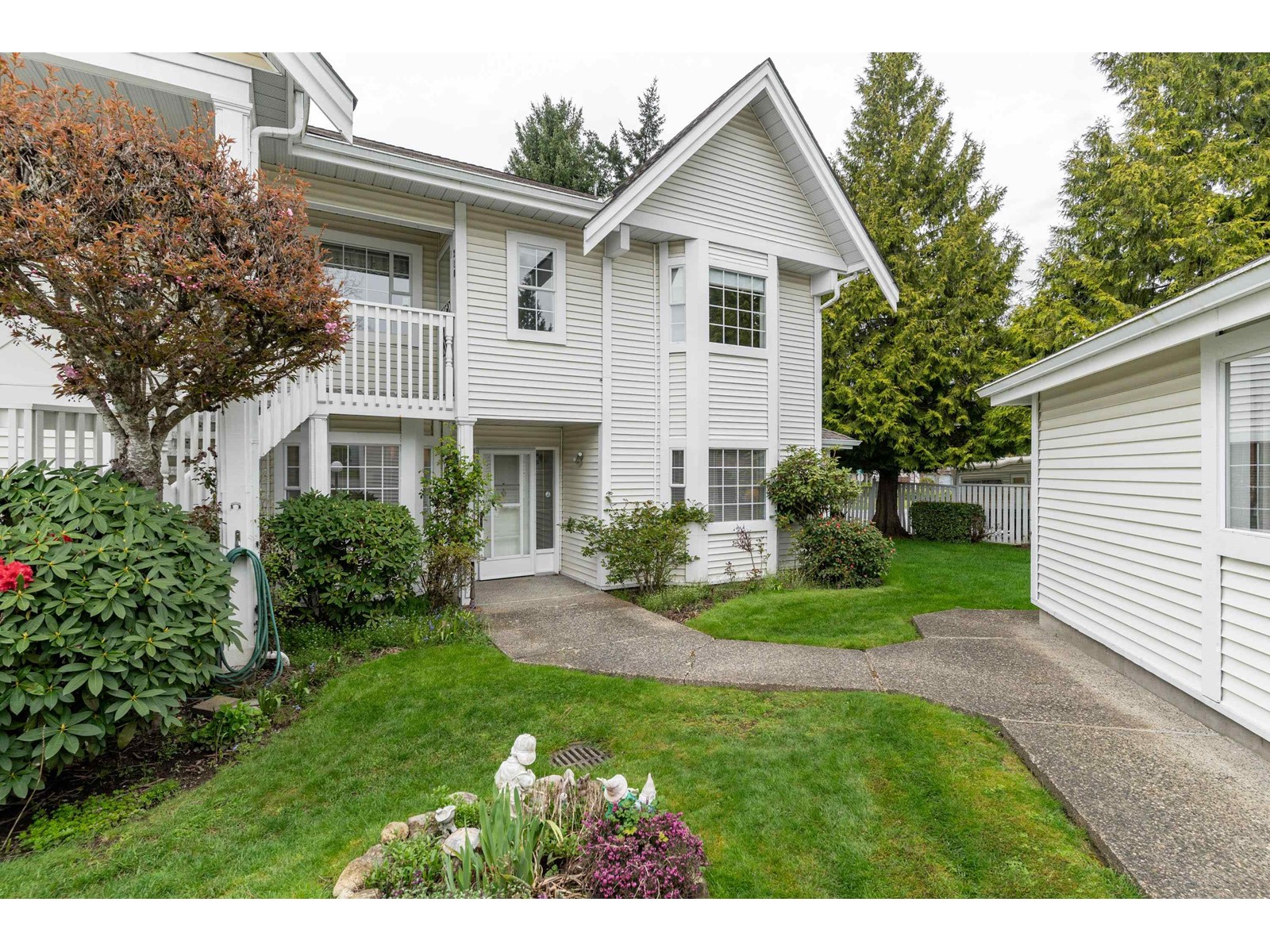 Photo 2 of 209 9109 154 Street, Surrey BC