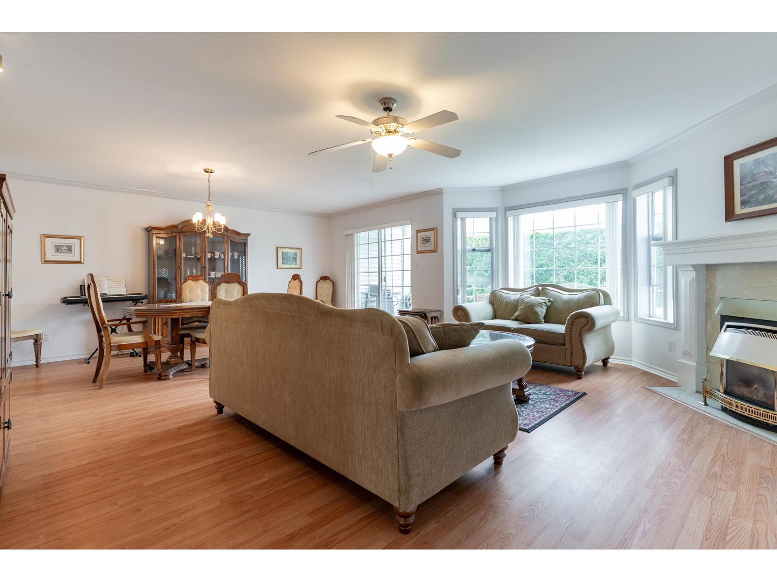 Photo 6 of 209 9109 154 Street, Surrey BC