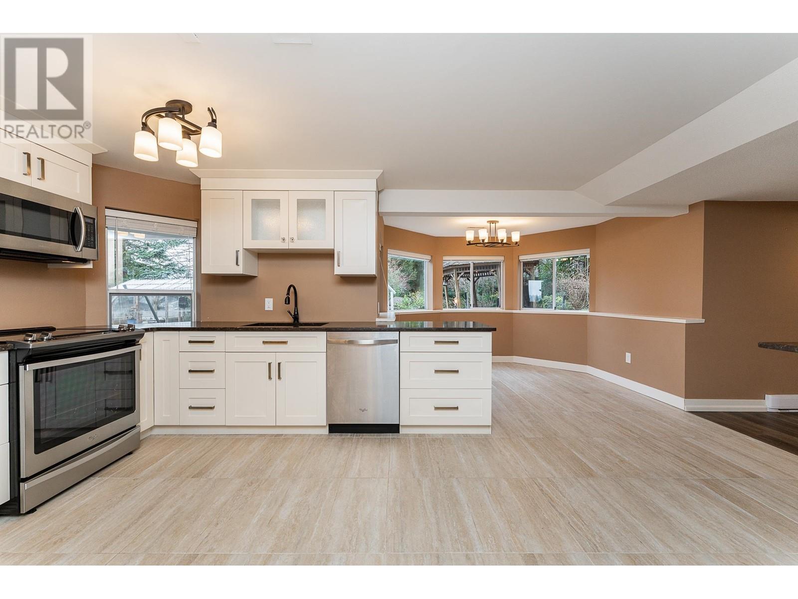 43 WILDWOOD DRIVE, Port Moody real estate listing R2989217