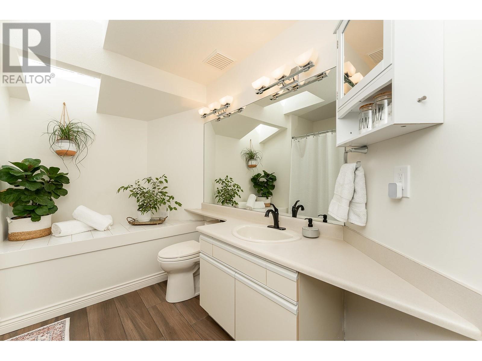43 WILDWOOD DRIVE, Port Moody real estate listing R2989217