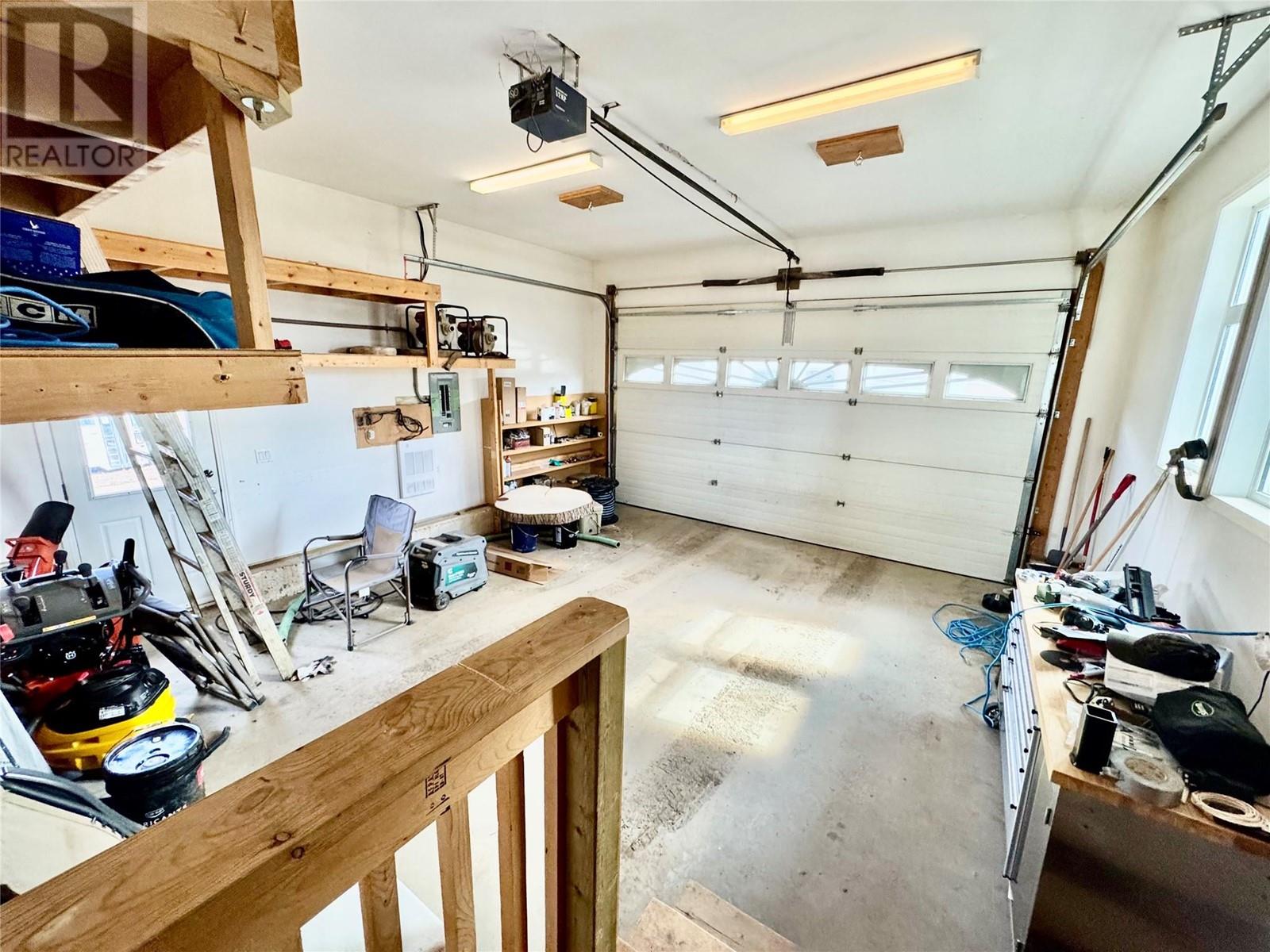 148 KINUSEO Avenue, Tumbler Ridge