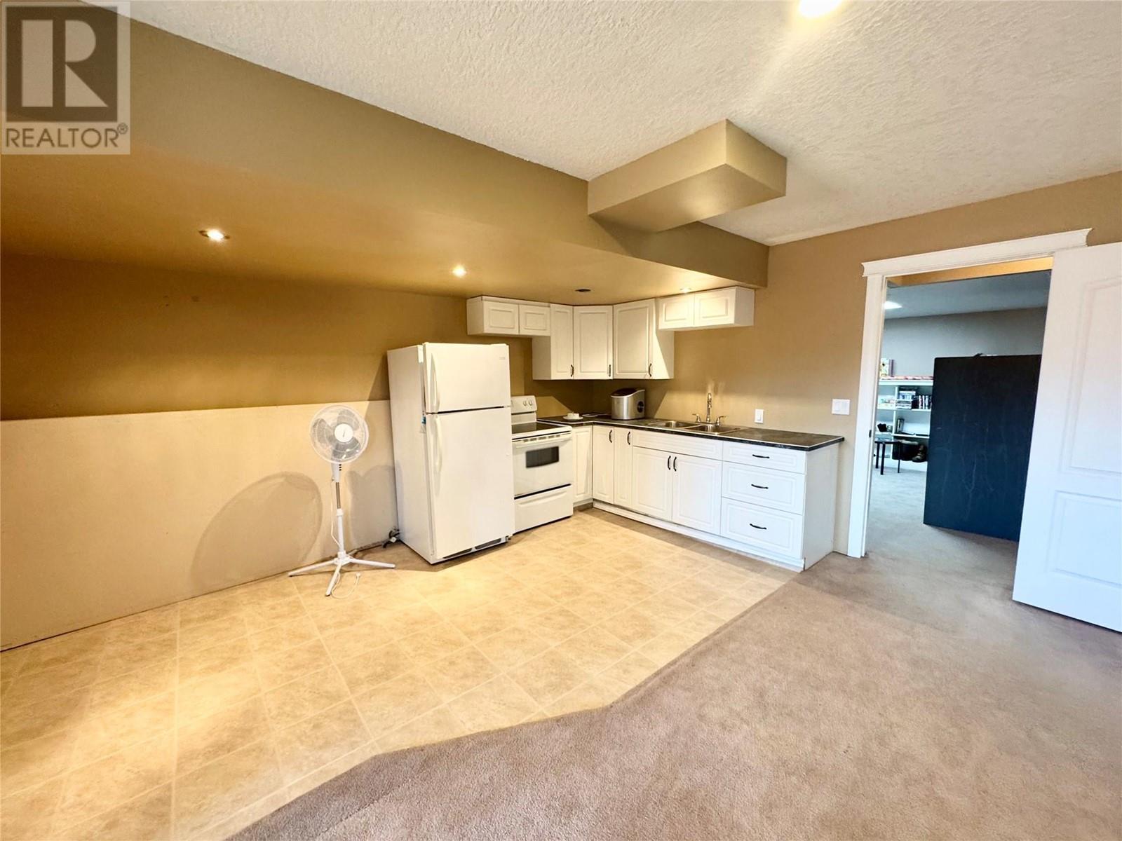 148 KINUSEO Avenue, Tumbler Ridge