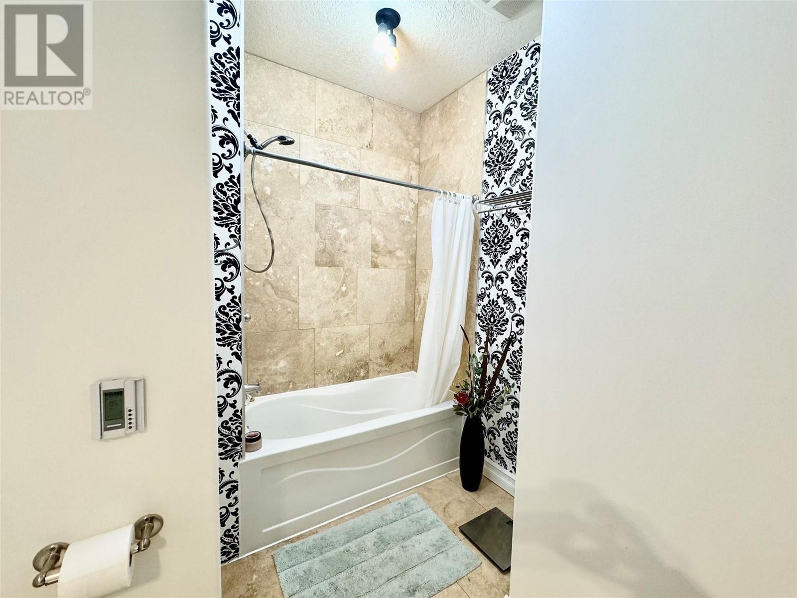 148 KINUSEO Avenue, Tumbler Ridge