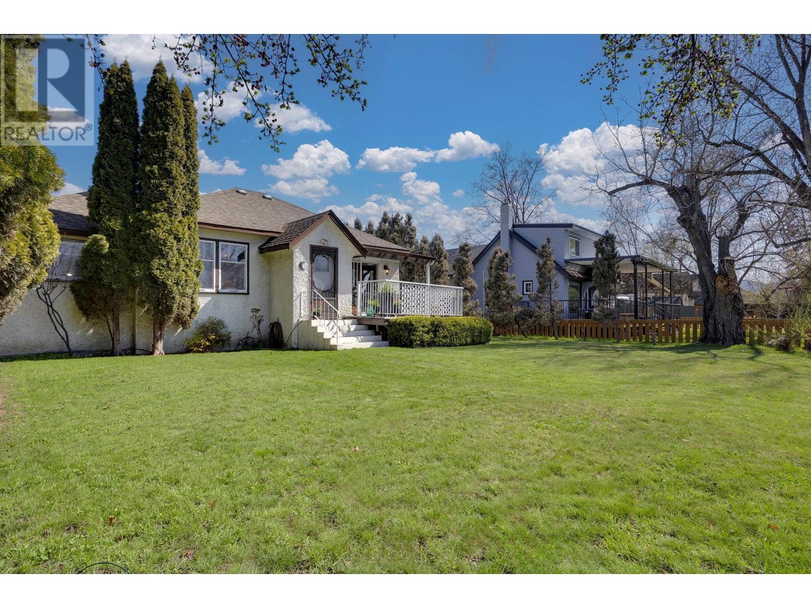  1830 Riverside Avenue, Kelowna