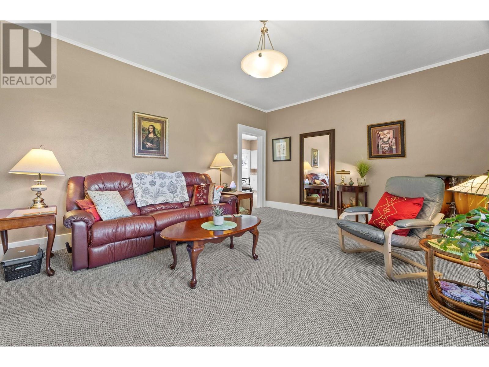  1830 Riverside Avenue, Kelowna