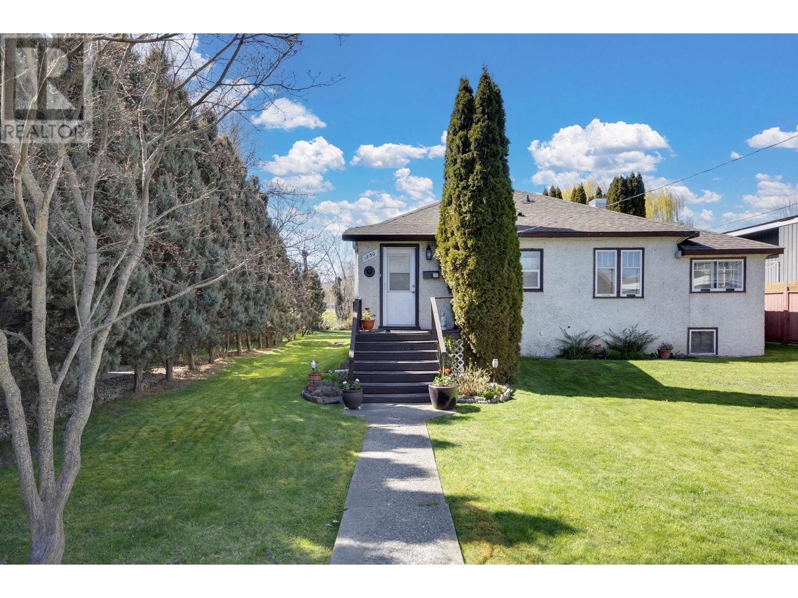  1830 Riverside Avenue, Kelowna