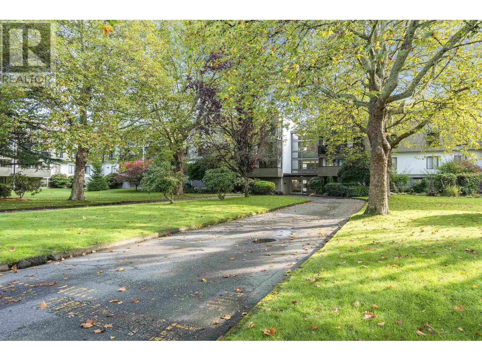Photo 18 of 101 8880 No 1 Road, Richmond BC