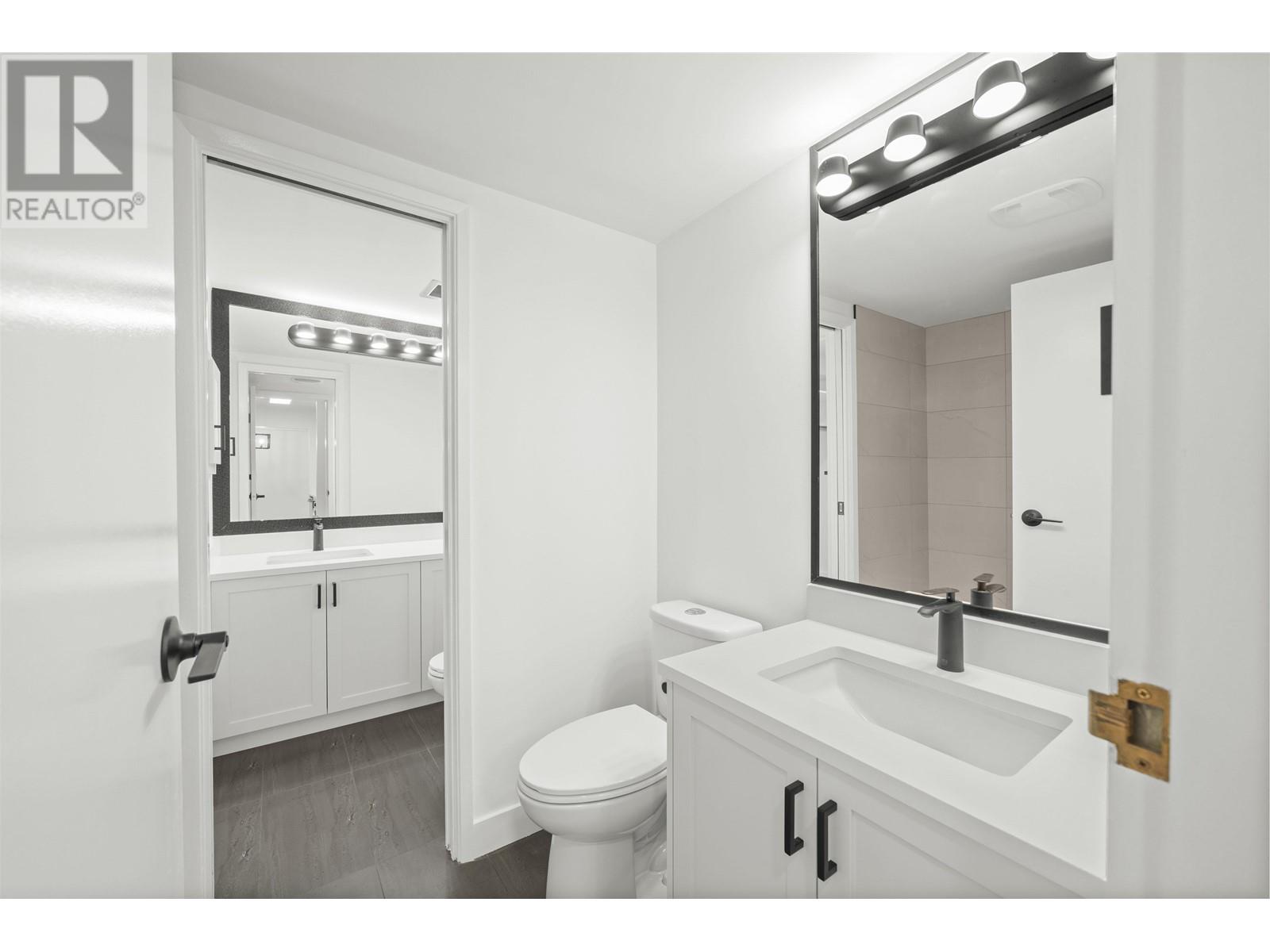 Photo 11 of 101 8880 No 1 Road, Richmond BC
