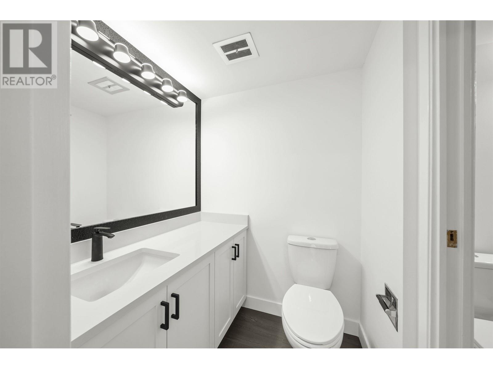 Photo 12 of 101 8880 No 1 Road, Richmond BC