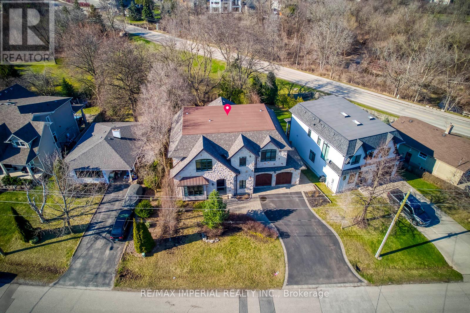 409 VALLEY DRIVE