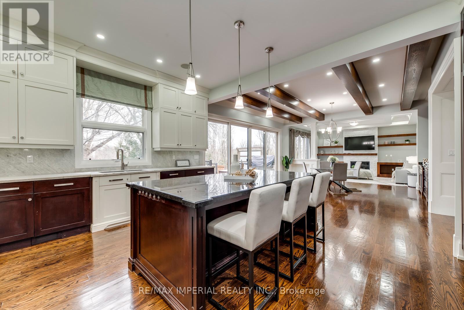 409 VALLEY DRIVE