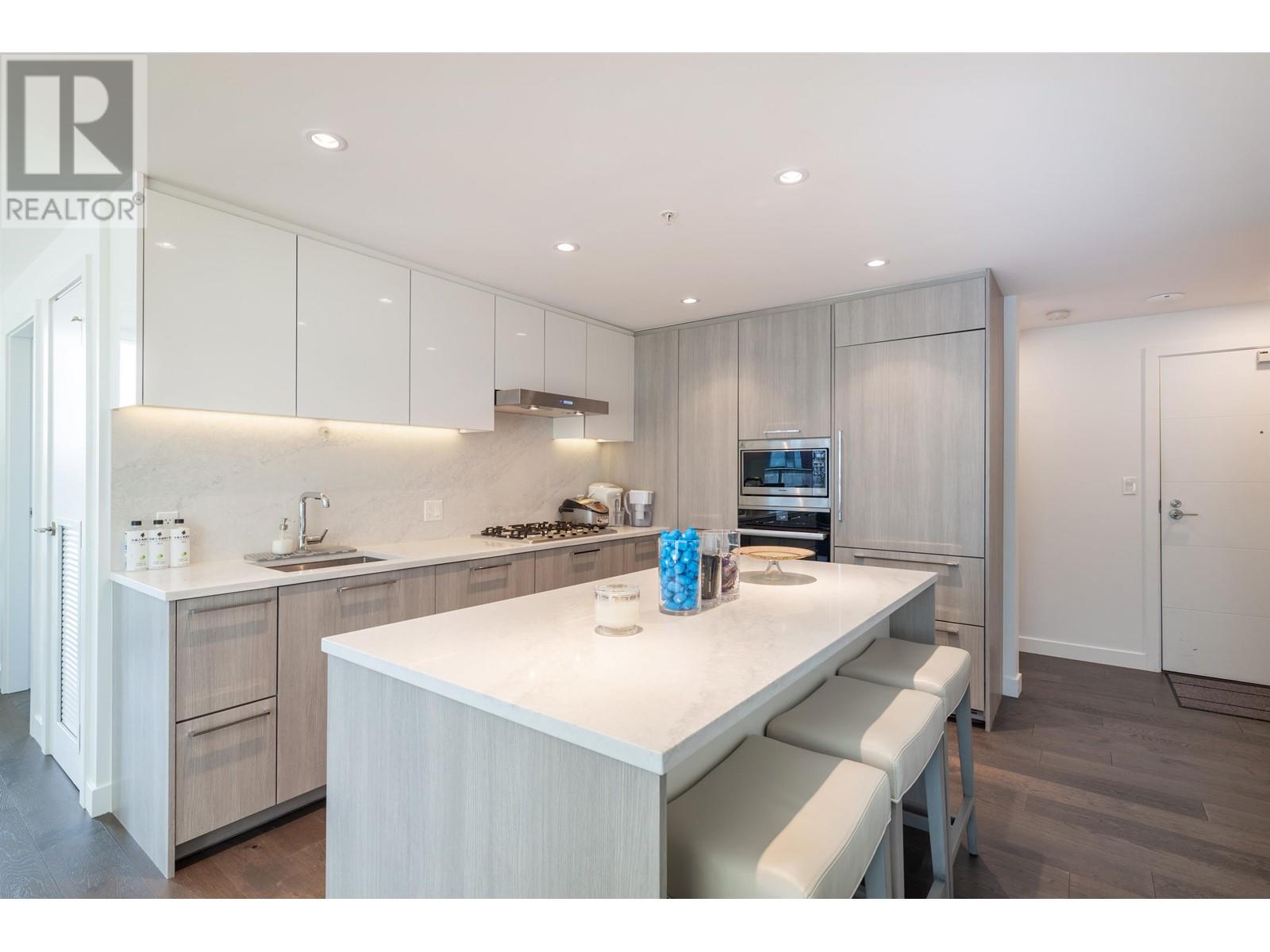 Photo 11 of 709 8160 Mcmyn Way, Richmond BC