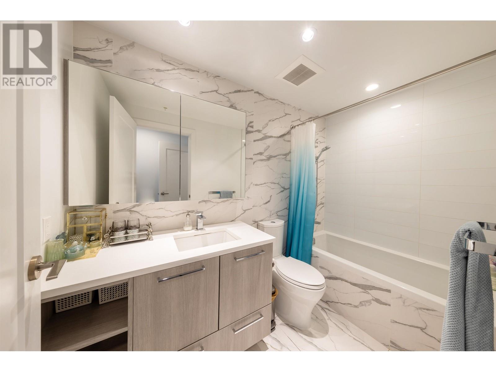 Photo 18 of 709 8160 Mcmyn Way, Richmond BC