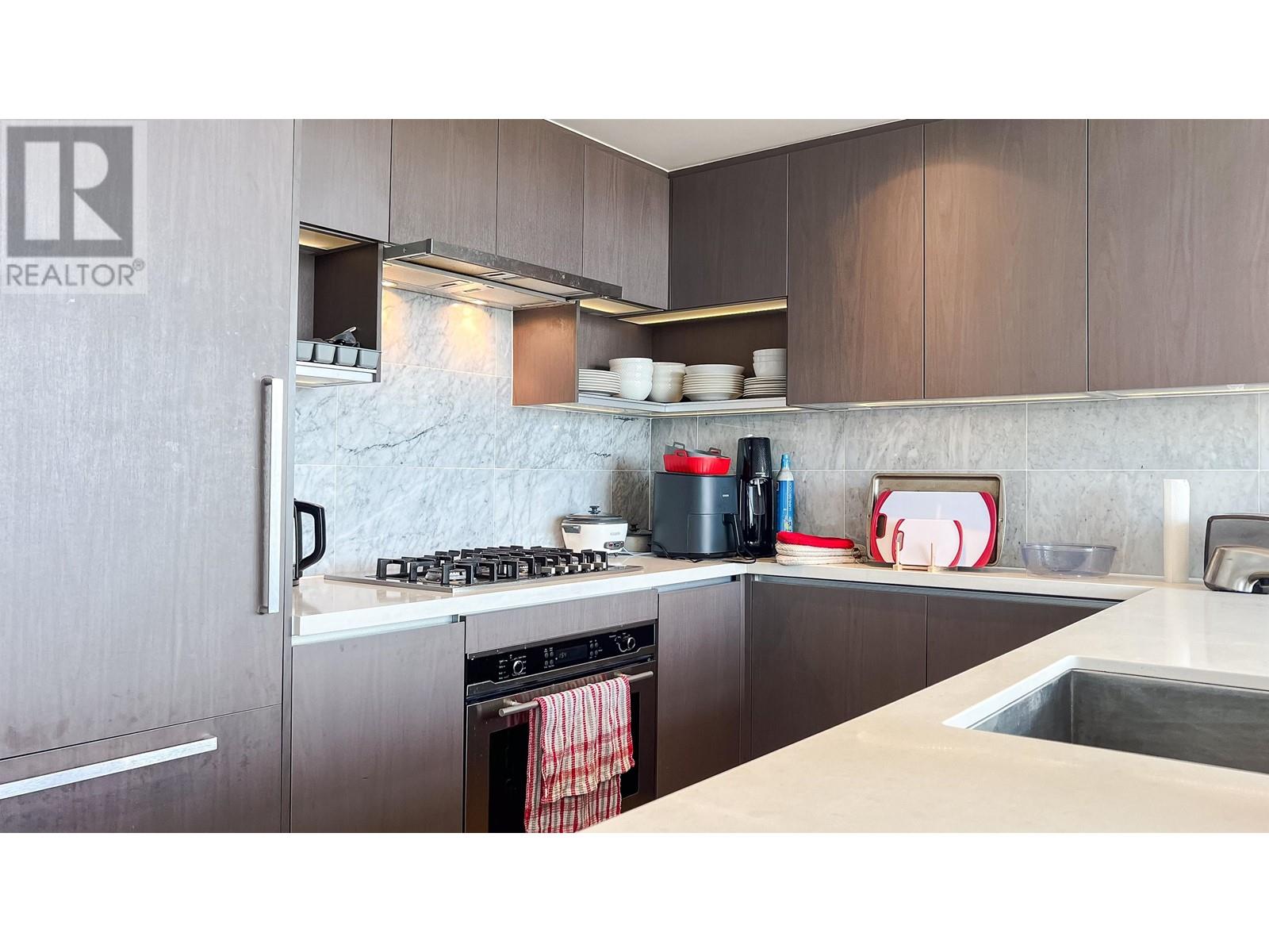 Photo 3 of 4007 6538 Nelson Avenue, Burnaby BC
