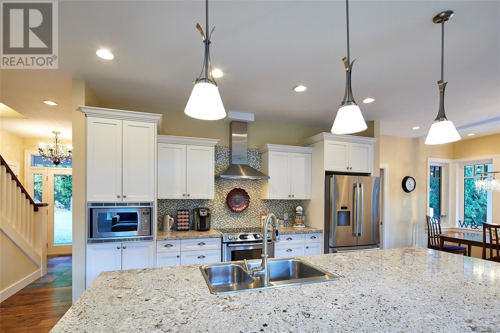 571 Cranberry Rd, Salt Spring