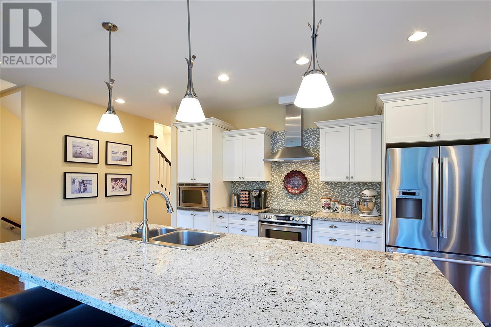 571 Cranberry Rd, Salt Spring