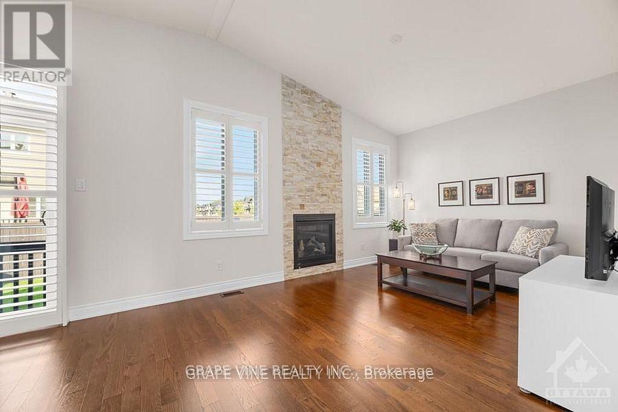 Photo 15 of 862 Oat Straw Way, Ottawa ON