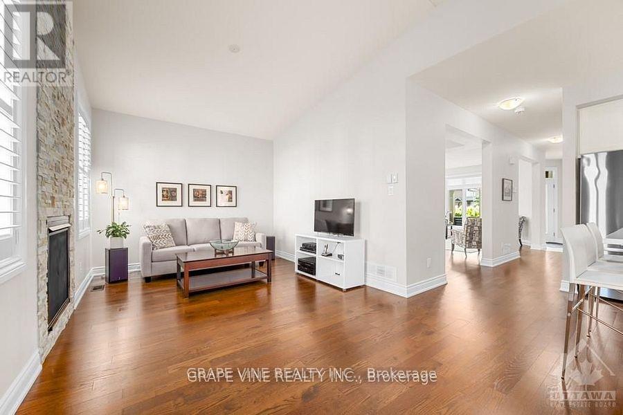Photo 7 of 862 Oat Straw Way, Ottawa ON