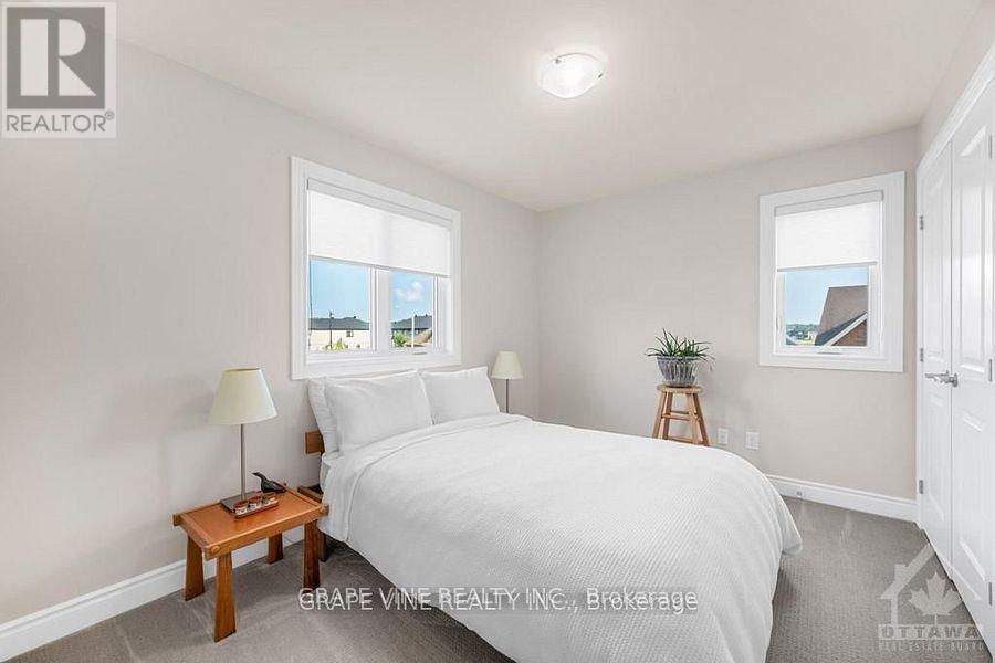 Photo 18 of 862 Oat Straw Way, Ottawa ON