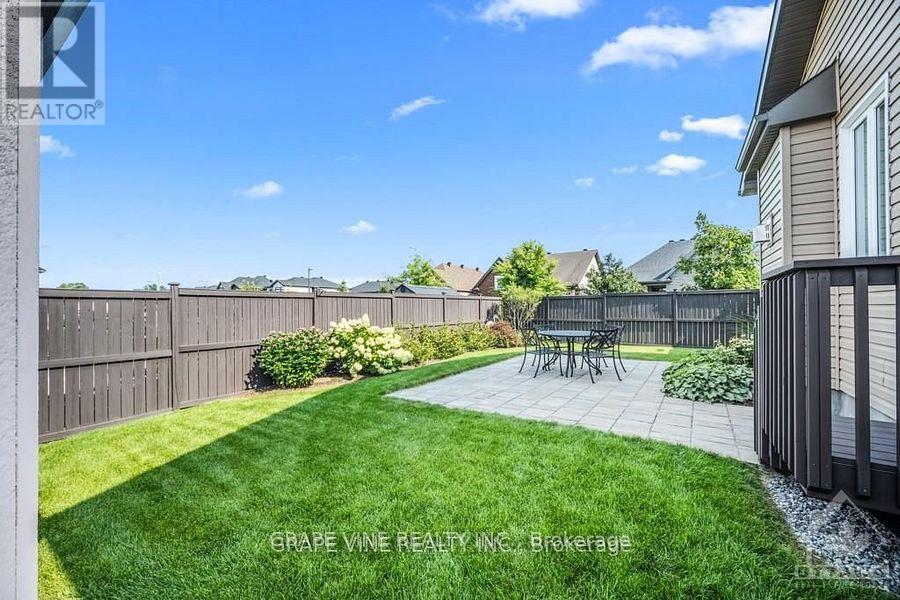 Photo 9 of 862 Oat Straw Way, Ottawa ON