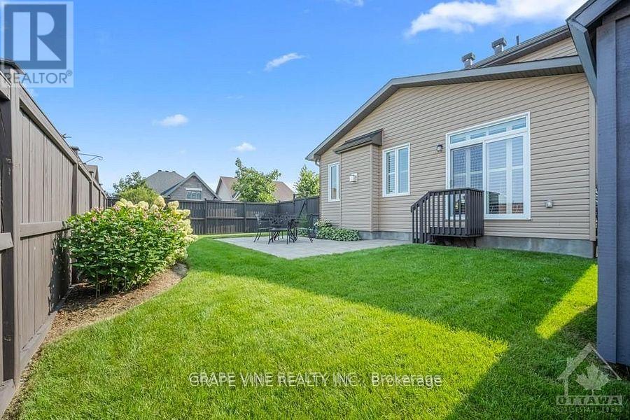 Photo 19 of 862 Oat Straw Way, Ottawa ON