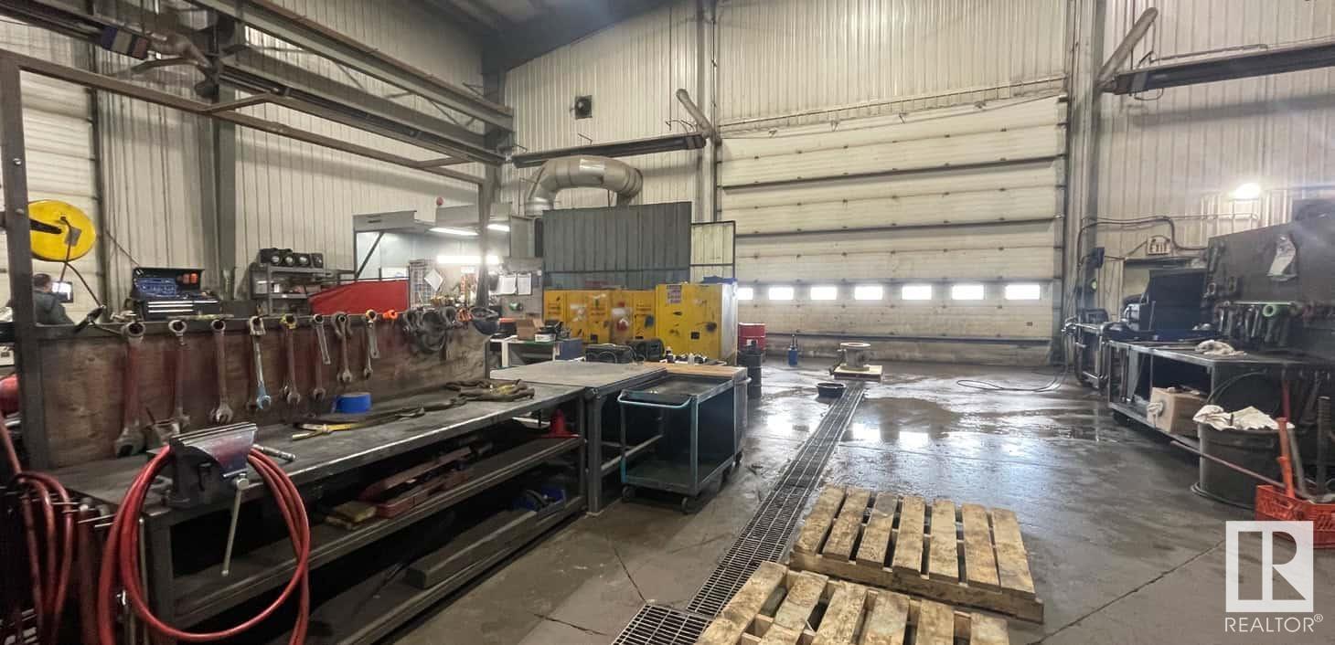Photo 8 of 6707 46 Av, Ponoka AB