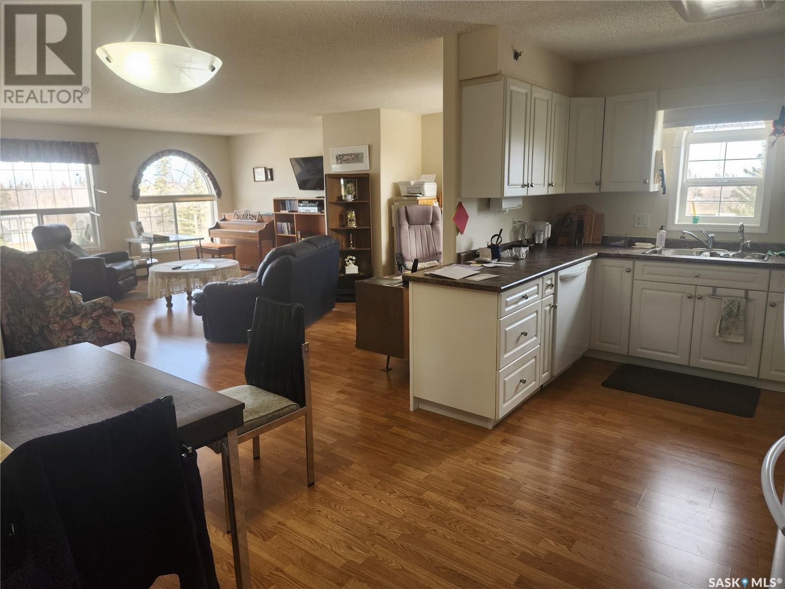 Photo 13 of 306 729 101st Avenue, Tisdale SK