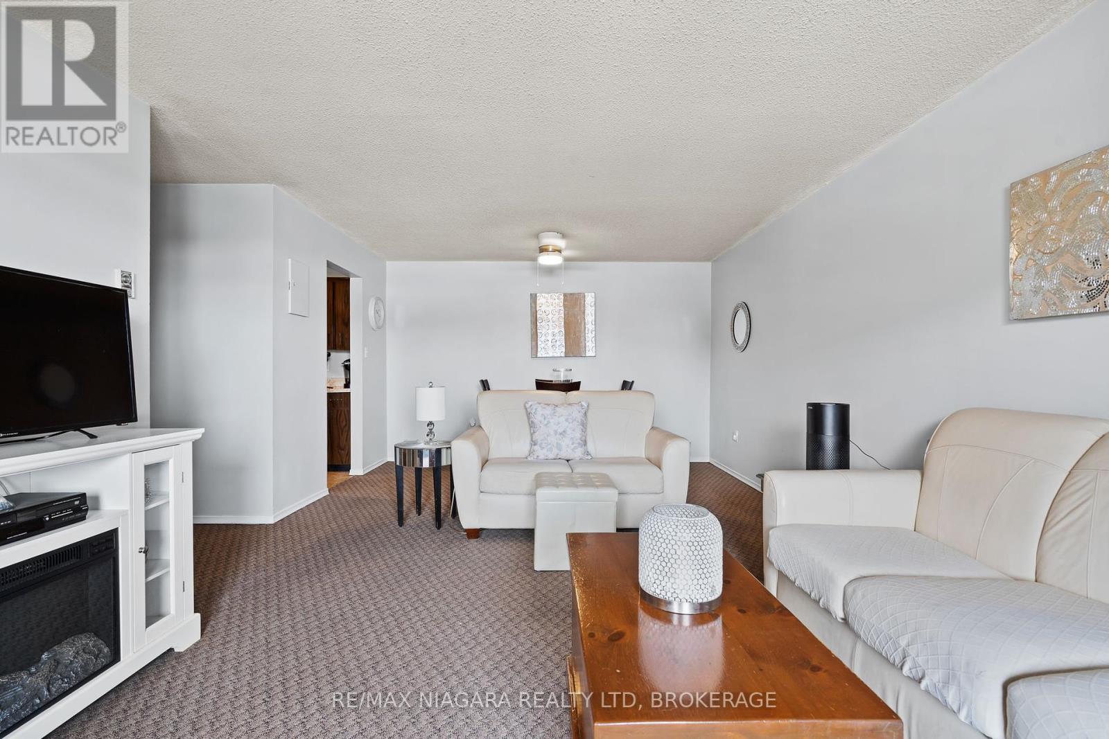 Photo 6 of 323 72 Main Street E, Port Colborne ON