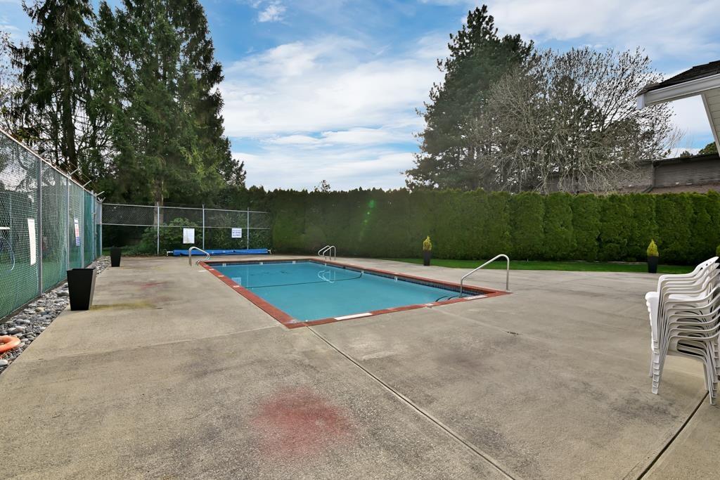 Photo 28 of 215 13918 72 Avenue, Surrey BC