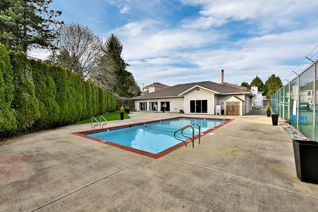 Photo 27 of 215 13918 72 Avenue, Surrey BC