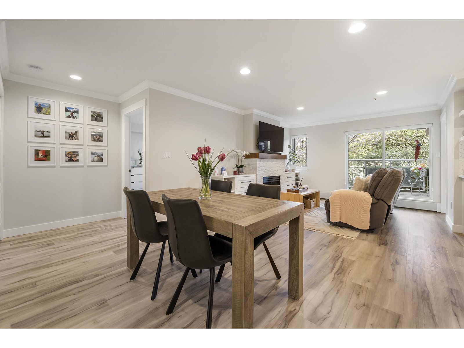104 15213 PACIFIC AVENUE, White Rock