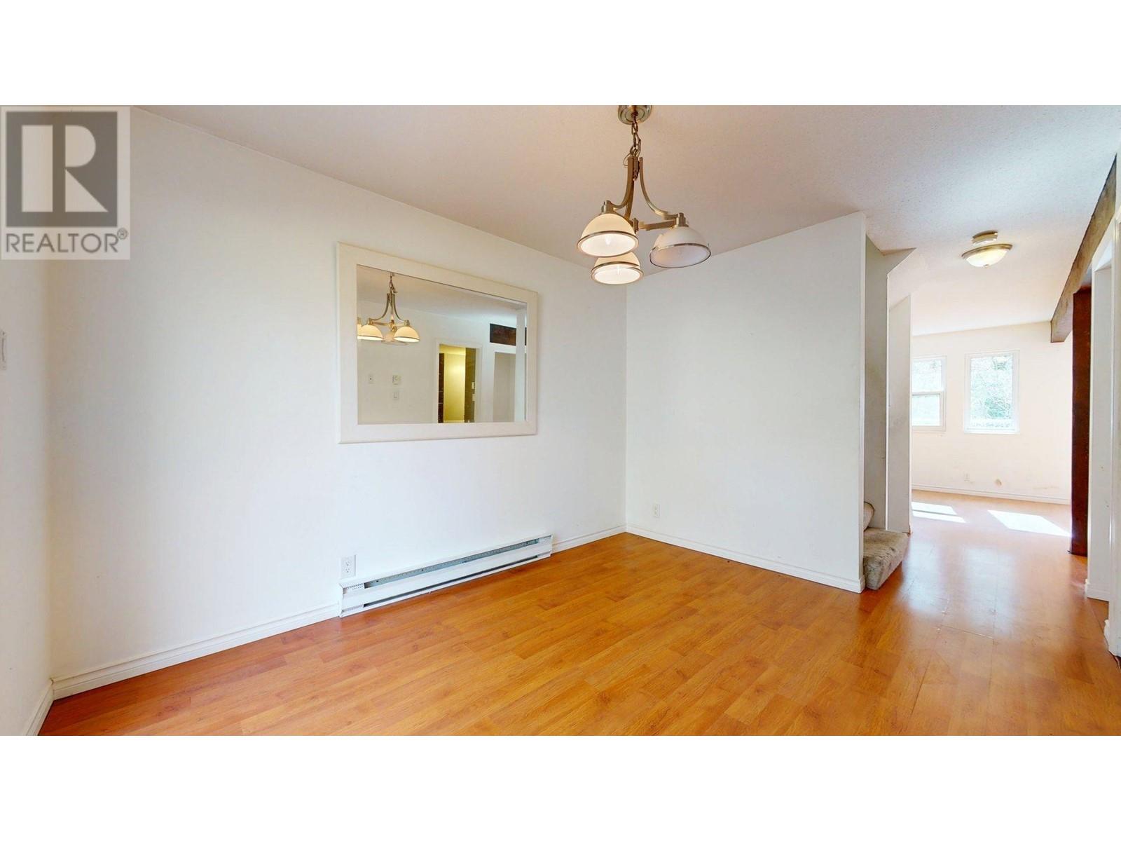 19 10000 VALLEY DRIVE, Squamish